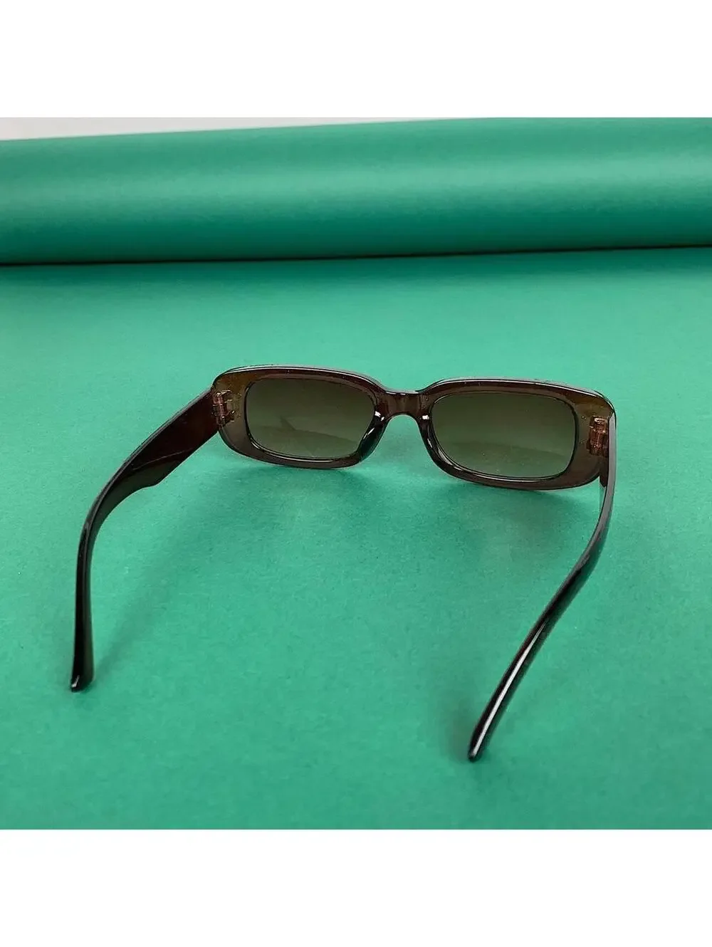 Vintage y2k style style brown sunglasses. UVA UVB protection